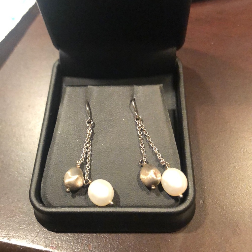Aires earrings